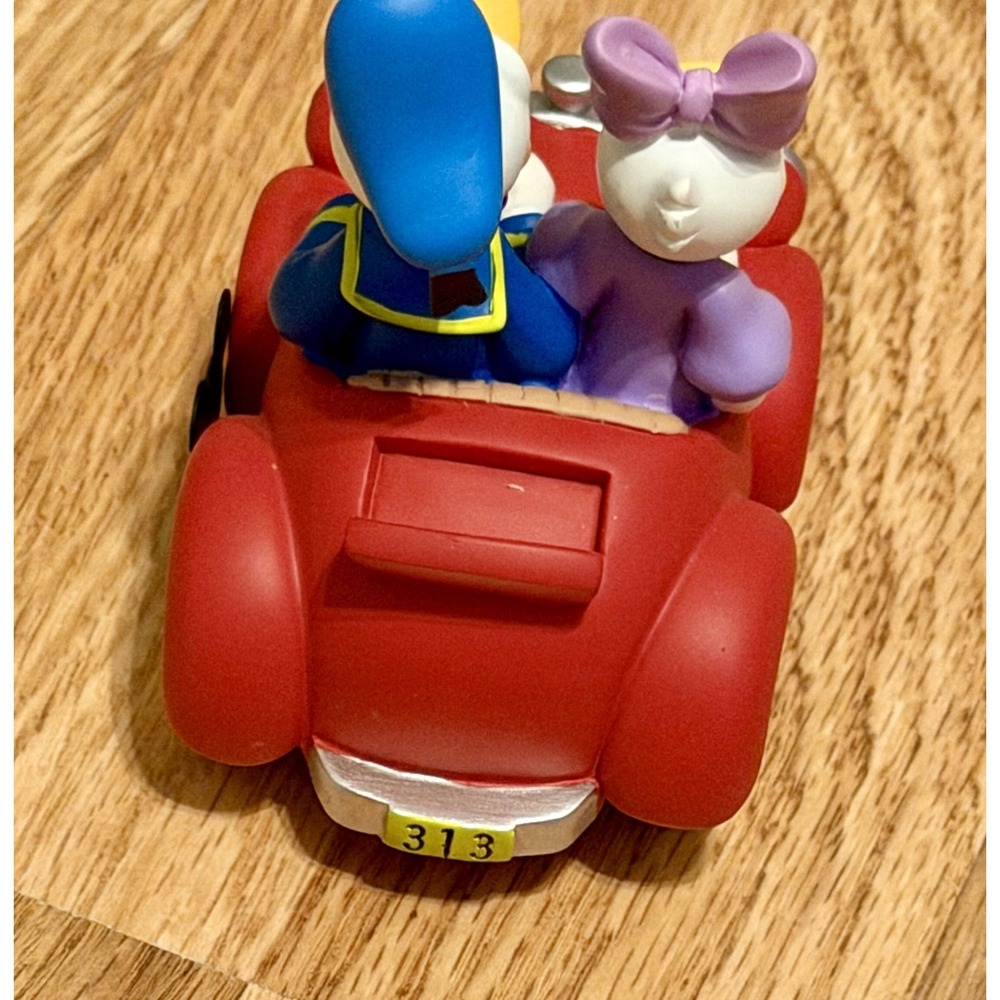 Precious Moments Disney Collectible Parade Daisy & Donald Duck Figurine 201702